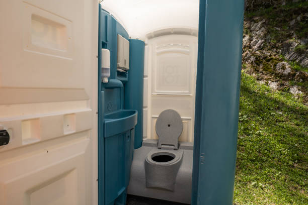 Best Wedding porta potty rental  in Meridian Village, CO