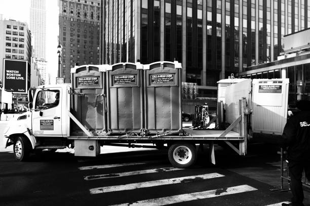 Best Portable toilet rental cost  in Meridian Village, CO